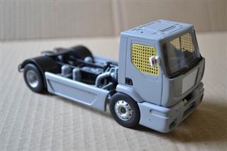 143 Plastic Cargo Vehichle  Model