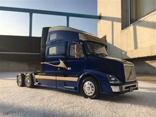 customized diecast 1 24 volvo truck VNL 780 China factory supplier