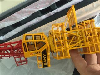 cutomized 1/75 scale diecast tower cranes model client gifts producer